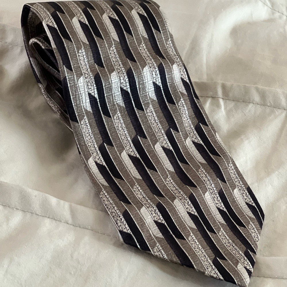 Pierre Cardin 100% Silk Men’s Tie Black/ Beige Classic